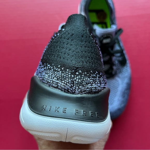 Nike Free Run Flyknit Oreo Sz 10 Black/White Shoes 942838-101** - Picture 6 of 6